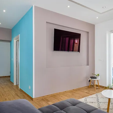 Appartement Lovely In *