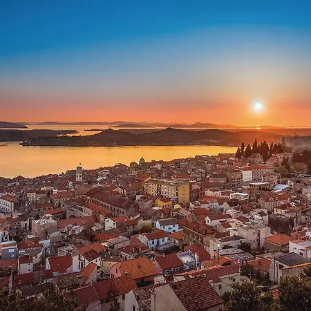 Lovely In Appartamento Šibenik