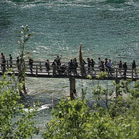 Lovely In 아파트 시베니크