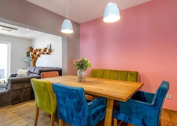 Lovely In 아파트 시베니크