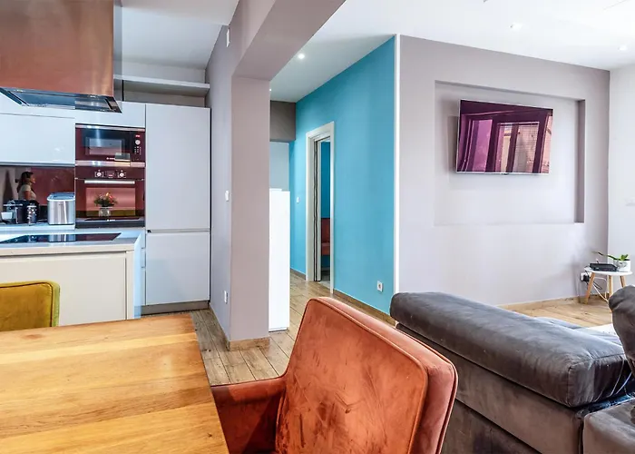 Lovely In Διαμέρισμα Σίμπενικ